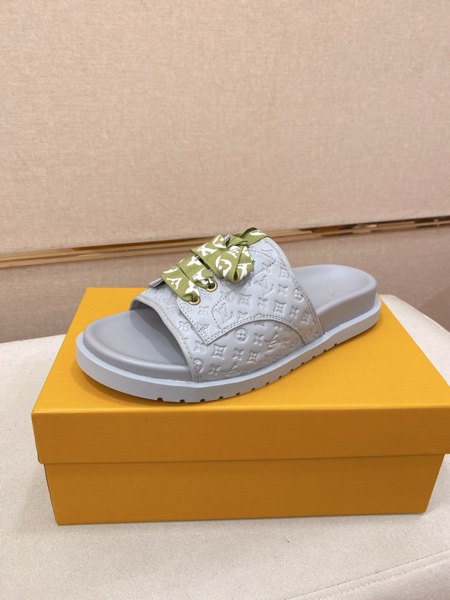 Men's Louis Vuitton Shoes-824